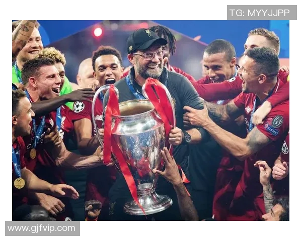 113号足球球星在赛场上的精彩表现与背后故事揭秘