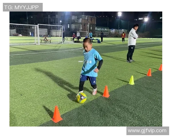 18岁闪耀绿茵场新生代球星崛起引领未来足球潮流