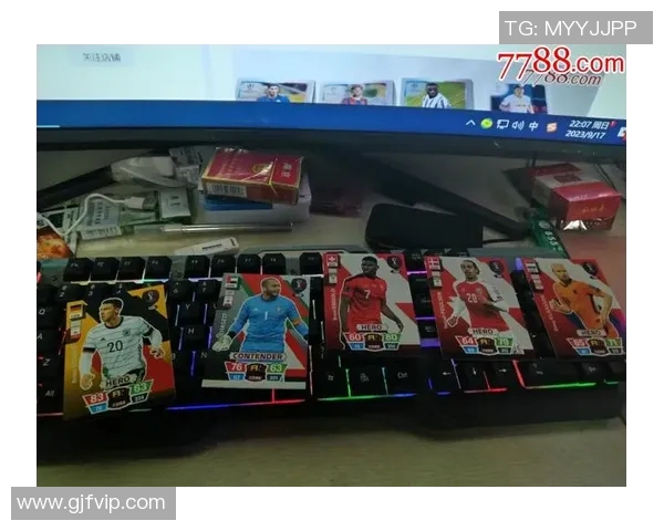 揭开足球卡片的神秘面纱 帕尼尼球星卡拆包体验揭秘 揭开足球卡片的神秘面纱 帕尼尼球星卡拆包体验揭秘